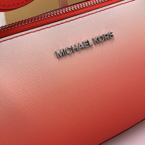 Michael Kors Jet Set Travel Tech Attached with Adjustable Coral Reef Crossbody - Picture 4 of 16